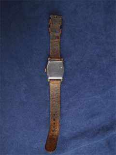 Vintage Fairfax Mens Wristwatch Gold Color Leather  