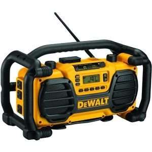  DEWALT DC012 WORKSITE RADIO WITH BUILT IN CHARGER 