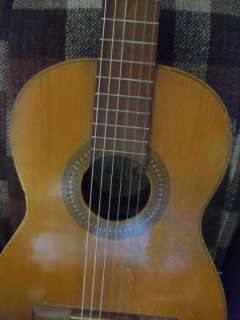 1950S jose mas y mas half size flamenco guitar. superb sound.  