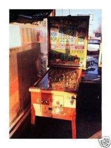 WoW Photo of Lonely Bingo Pinball in Thrift Shop Nice  
