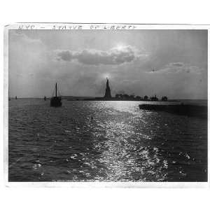  Liberty Island,Harbor,NY,Statue of Liberty,boat,c1890 