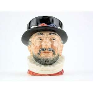  Royal Doulton Beefeater GR Small D6233 Character Jug