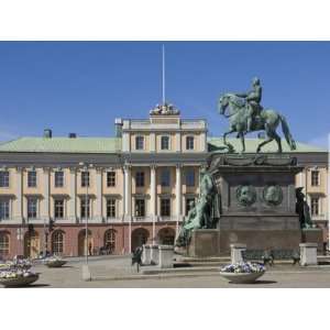  Gustav Adolfs Statue and the Medelhavs Museum, Stockholm 