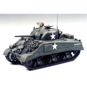  35190 1/35 US M4 Sherman Medium Tank: Toys & Games