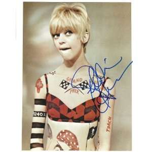  GOLDIE HAWN LAUGH IN GIRL GREAT LOOKING AUTOGRAPHED 8 X 10 