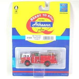    HO RTR Ford C Fire Truck/Short, San Francisco: Toys & Games
