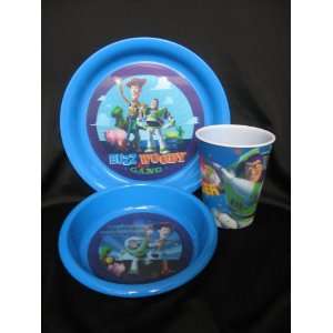   Toy Store 3 D Design Dinnerware Set   Plate, Bowl & Cup: Toys & Games
