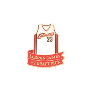  Cleveland Cavaliers Lebron James Pin: Sports & Outdoors