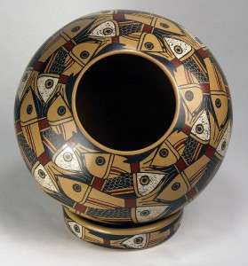 Mata Ortiz Pottery by Roberto Banuelos   Fish Olla  