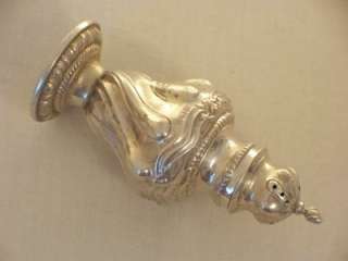 PAIR OF BIRMINGHAM 1905 HALLMARKED STERLING SILVER SALT AND PEPPER 