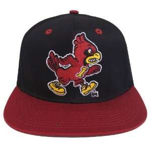   State Cyclones Retro Logo Snapback Cap Hat Black Red: Everything Else