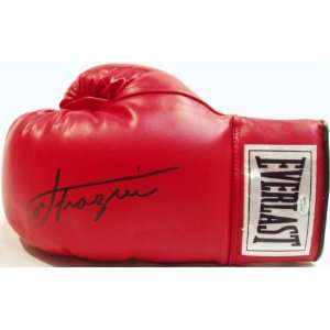 Joe Frazier Autographed Red Everlast Boxing Glove   Online Authentic 