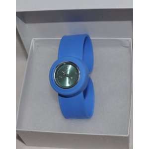 Blue   Size Small   Ladies or Childs Slap Watch   will only fit wrists 