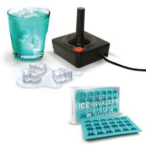  Ice Invaders Ice Tray: Kitchen & Dining