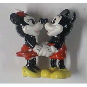   Pvc Figure Mickey Mouse and Minnie Mouse Smooching: Everything Else
