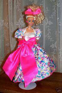 1976 Barbie Doll Bright Pink Bow Unusual B Dress Rare  