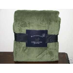 Northpoint Supreme Plush Throw **NEW** 50 X 60 (available in red 