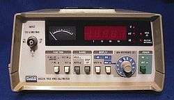 Fluke 8922A True RMS Digital Voltmeter  