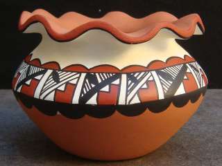 New Mexico Native American Pottery Levantonio Jemez  