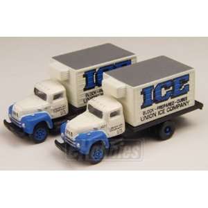  N IH R 190 Reefer Truck, Union Ice (2) Toys & Games