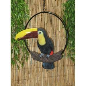  Chestnut Mandible Toucan W/open mouth on a 14 ring for 