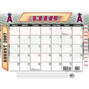 Los Angeles Angels of Anaheim 2007 08 22 x 17 Academic Desk Calendar 