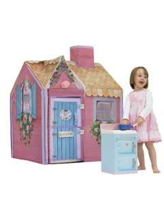 DREAM TOWN STRAWBERRY STABLES CARE SET NEW  