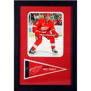   Detroit Red Wings Team Pennant in a 12 x 18 Deluxe Photograph Frame