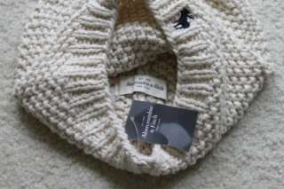 NWT Abercrombie & Fitch womans beanie hat one size  