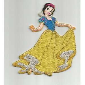 Disney Snow White Holding Dress Smile 3.5 x 4 Patch DisneyPatch1018