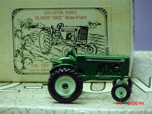 Oliver 880 WF TRACTOR, TOY TRACTOR TIMES MODEL, 1/64  