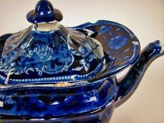Historical Dark Blue Staffordshire Transferware Shell pattern Teapot 