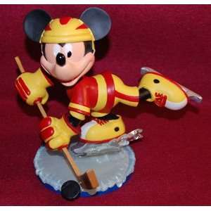  Disney World Mickey Mouse Hockey Bobblehead Figurine 