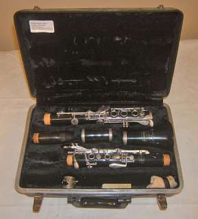 Old Nice Bundy clarinet resonite Selmer Company 1077339 w case NR 