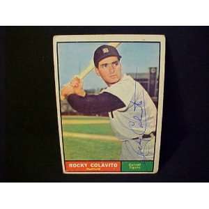 Rocky Colavito Detroit Tigers #330 1961 Topps Signed Autographed 
