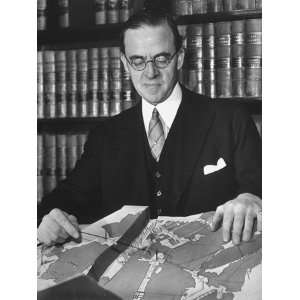  British Board of Trade President Sir Stafford Cripps 