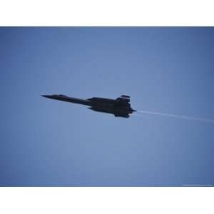  The Nasa Sr 71 Blackbird Flies Overhead During an Air Show 