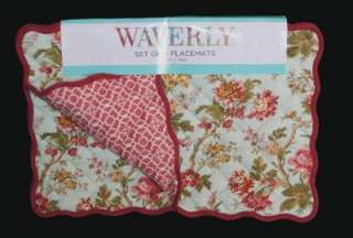   MEDLEY Floral Reversible Quilted Scalloped Edges Placemats NWT  