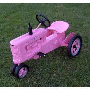   Limited Edition PINK IH Farmall H Pedal Tractor 1 of 50 Toys & Games