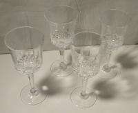 SET OF 4 9OZ CLEAR EMBOSSED HEAVY WINE WATER GLASSES  